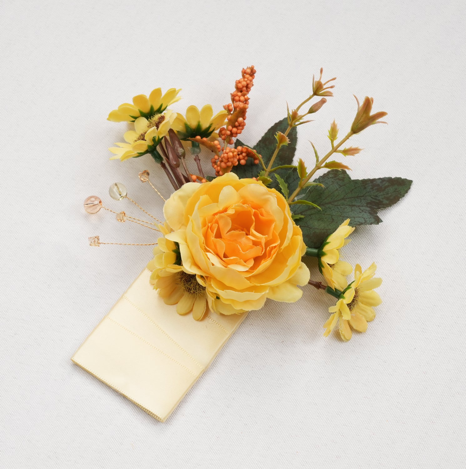 W 15*H 16cm Boutonnieres